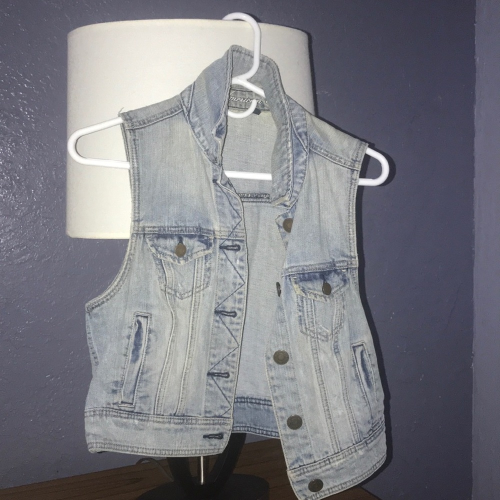 Denim blazer. Excellent condition! Never worn